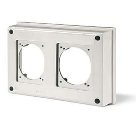 DKC DIS6741301 Крышка 150х256х45 на 2 поста с основанием 70х87 мм от поставщика КабельСпецСтрой DKC DIS6741301 Крышка 150х256х45 на 2 поста с основанием 70х87 мм от поставщика КабельСпецСтрой