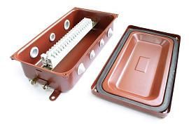 Коробка монтажная КМ 43-20 У3 IP43 ступенчатый ПВХ ввод ГОФРОМАТИК zeta30339 (ЗЭТАРУС) от поставщика КабельСпецСтрой Коробка монтажная КМ 43-20 У3 IP43 ступенчатый ПВХ ввод ГОФРОМАТИК zeta30339 (ЗЭТАРУС) от поставщика КабельСпецСтрой